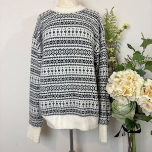 AMERICAN EAGLE | Fair Isle whoa so soft Crew Neck Sweater | Medium | Black White